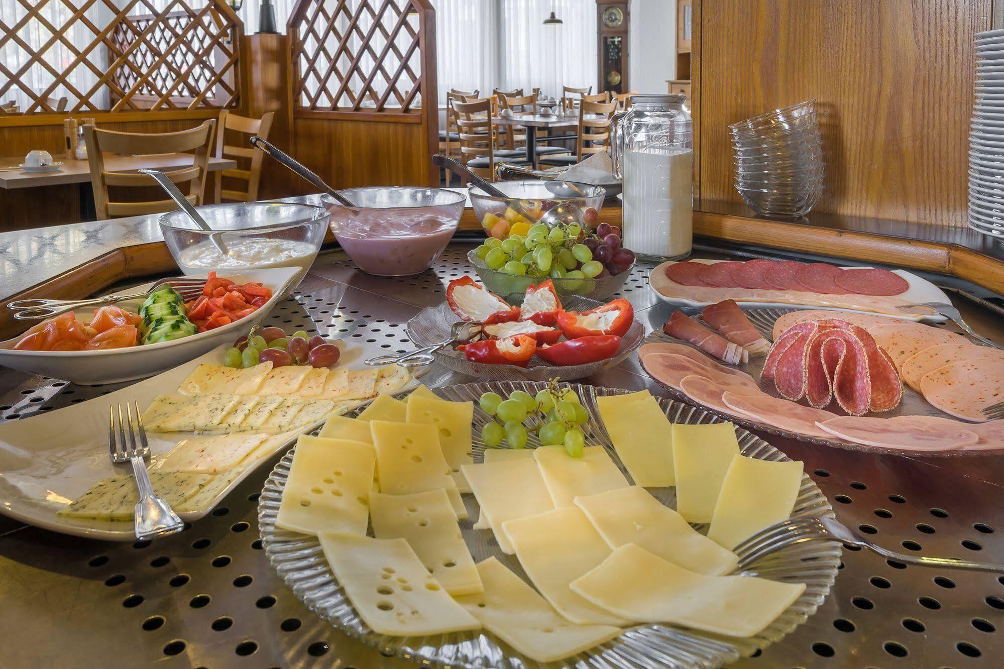 Hotel Strohgaeu Korntal-Münchingen Екстериор снимка