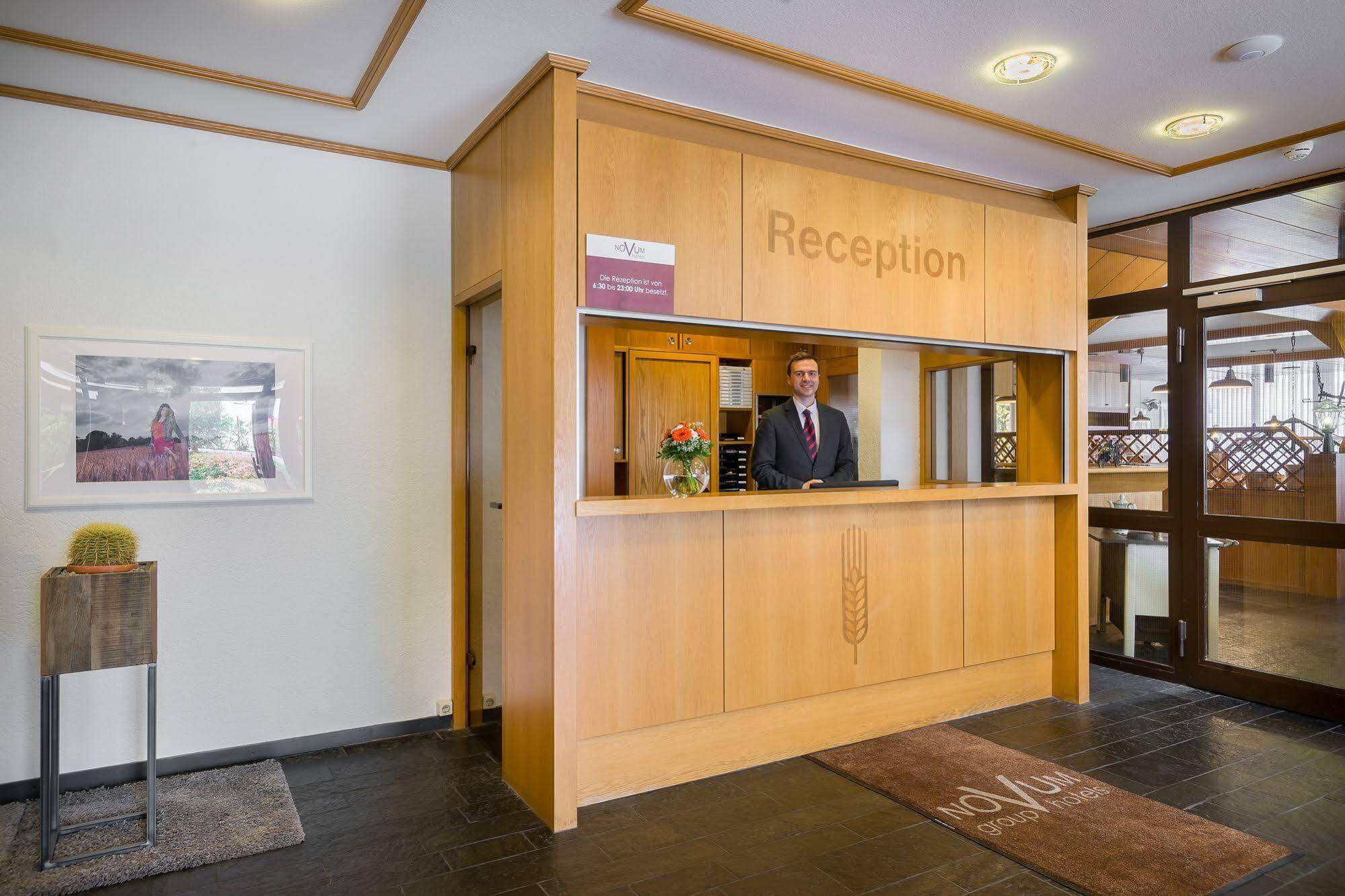 Hotel Strohgaeu Korntal-Münchingen Екстериор снимка